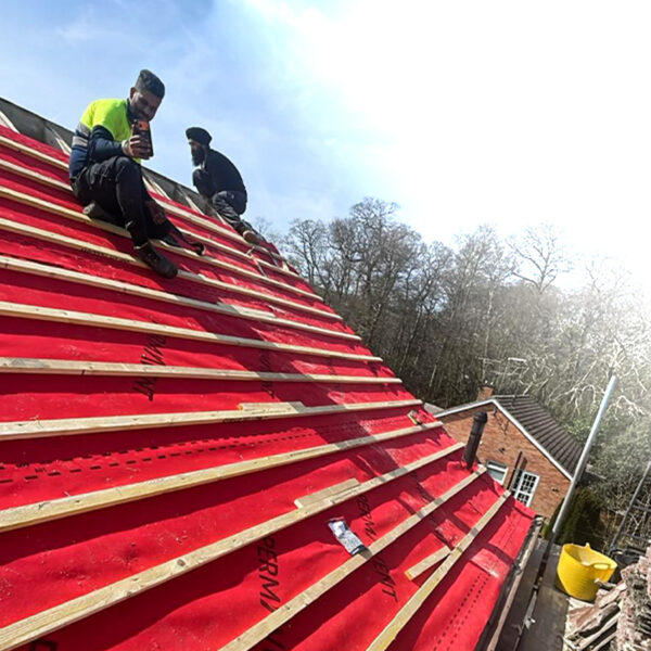 Roof Installating