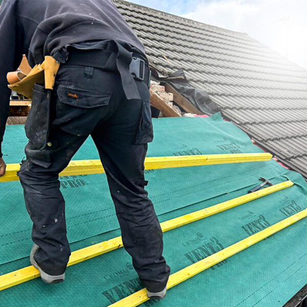 Roof Installating